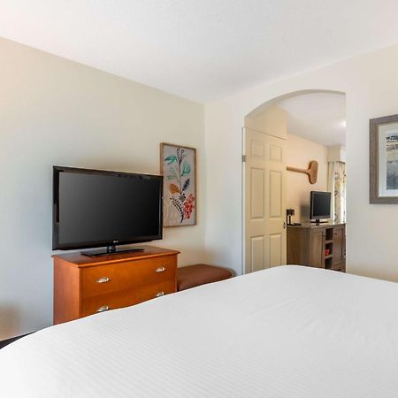 Best Western Plus University Park Inn & Suites Ames Luaran gambar